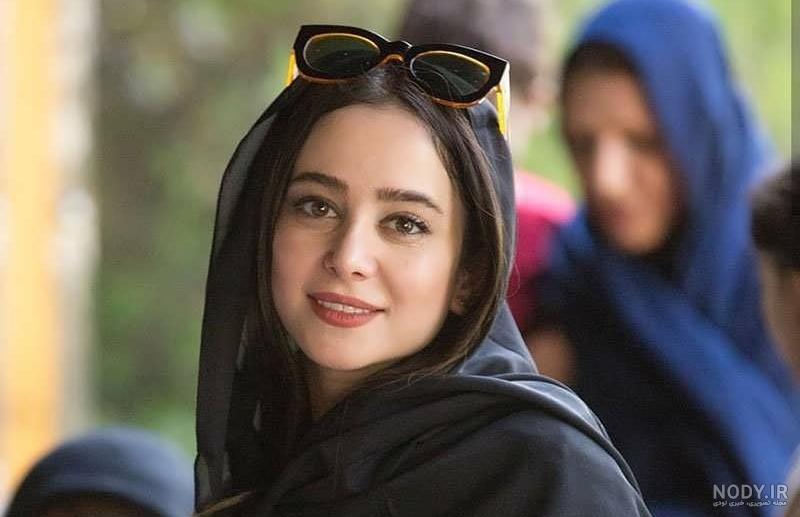 عکس دختر ایرانی با عینک دودی عکس دختر ایرانی با عینک دودی