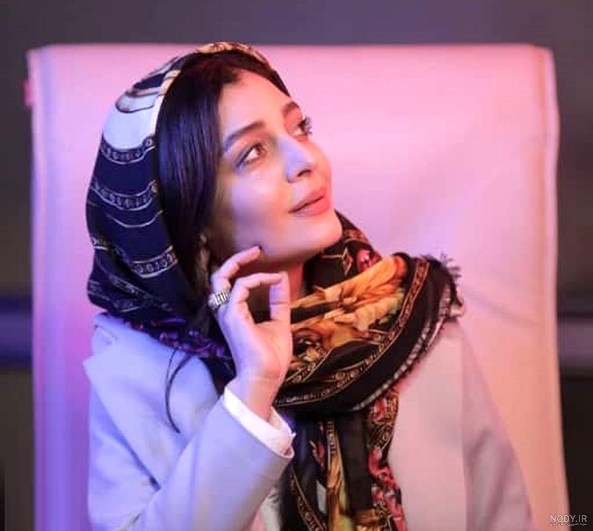 نسبت مژگان بیات و ساره بیات نسبت مژگان بیات و ساره بیات