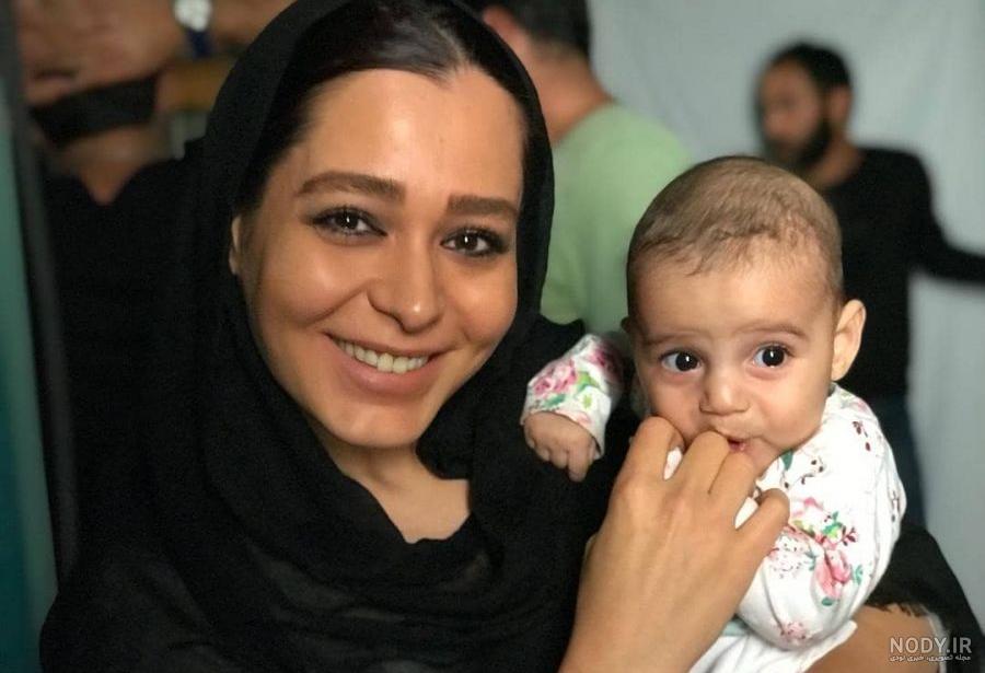 عکس سانیا سالاری و مادرش عکس سانیا سالاری و مادرش