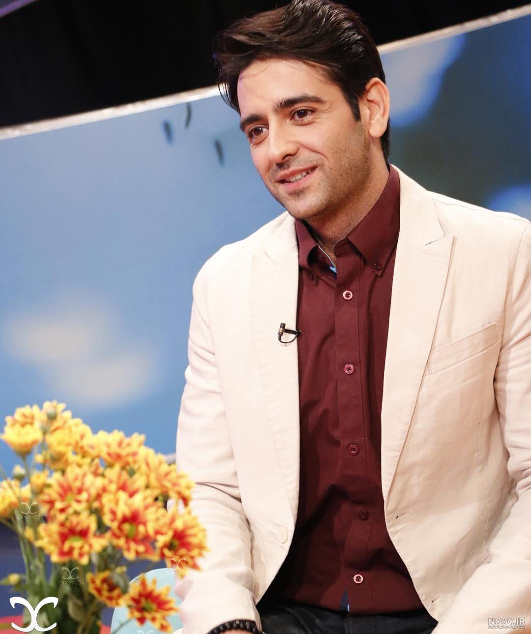 عکس لادن مستوفی و فرزندش