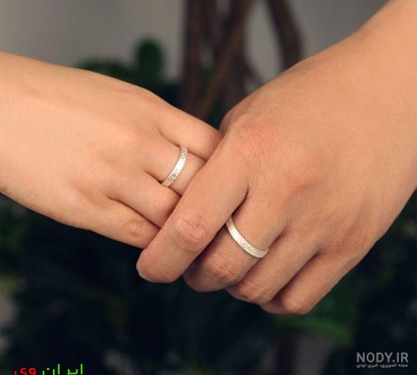 عکس دست دونفره در کافه
