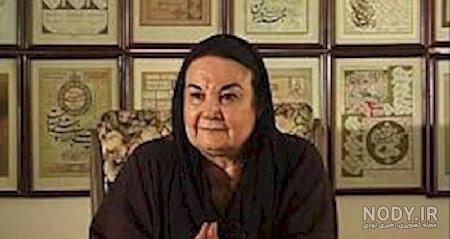 عکس از پوران فرخزاد