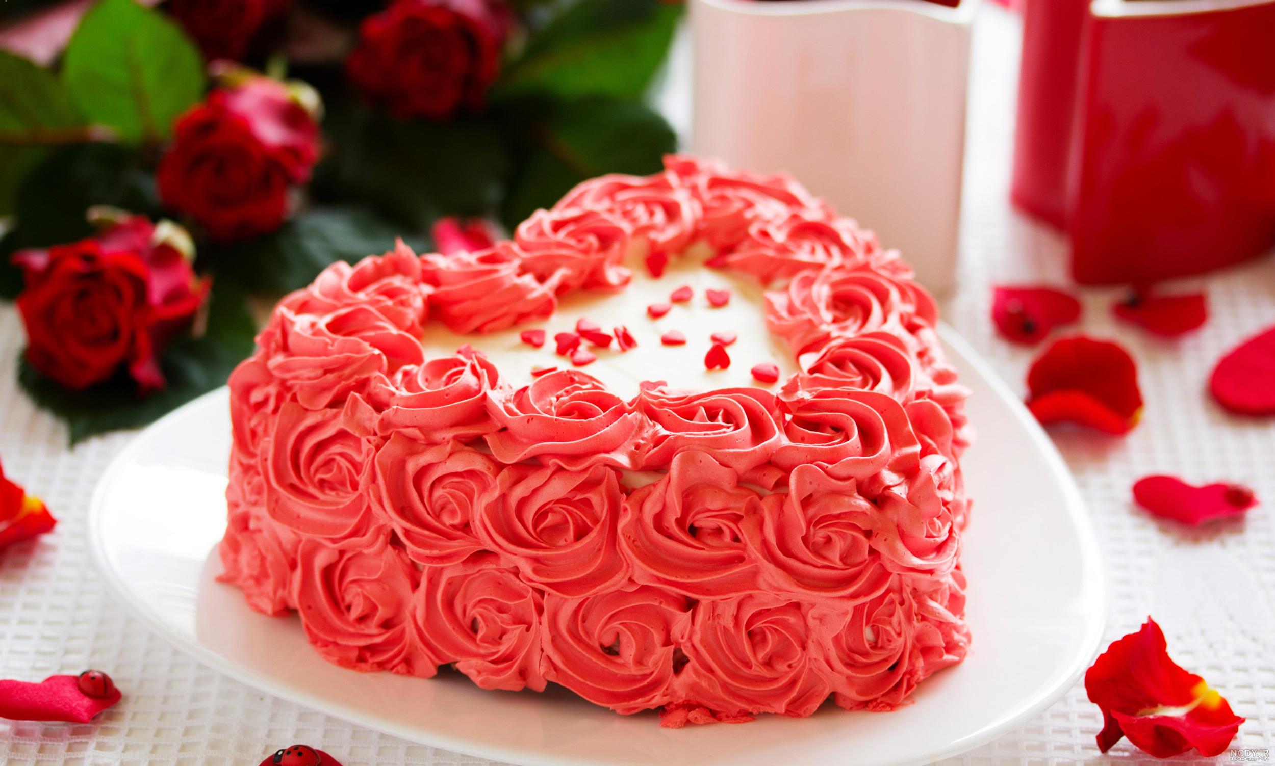 عکس کیک تولد قلبی