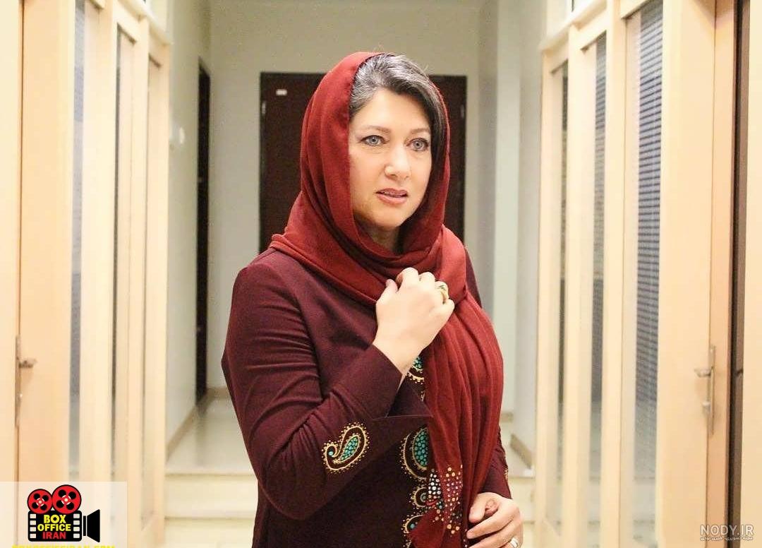 فریبا متخصص چند سال دارد