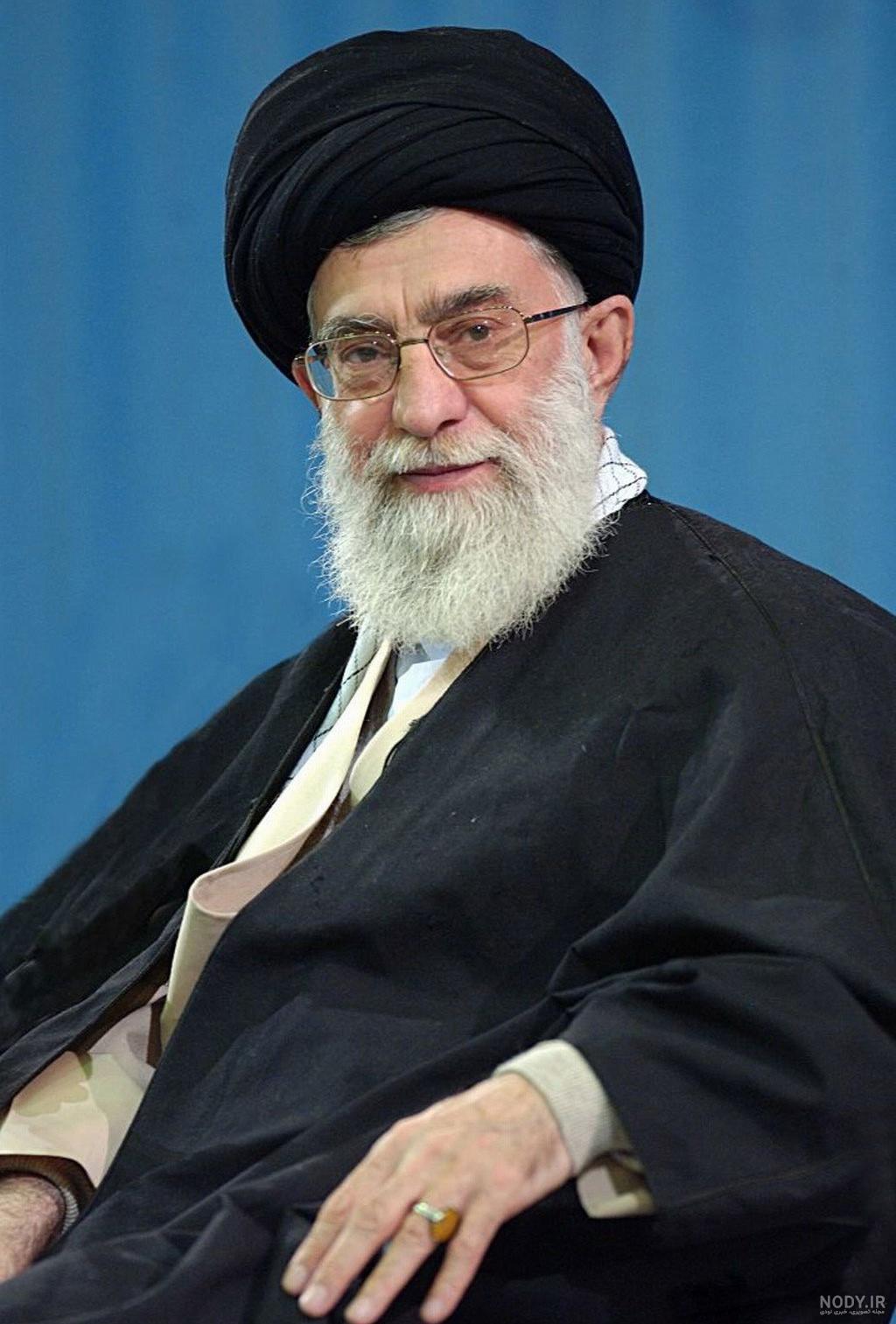 عکس خامنه ایی با وافور عکس خامنه ایی با وافور