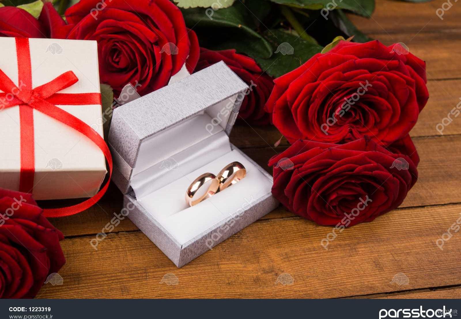 عکس حلقه روی قران عکس حلقه روی قران