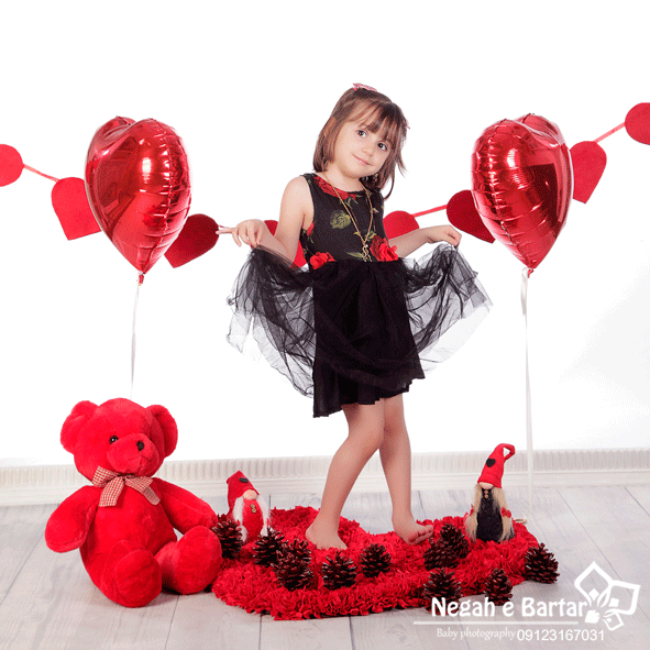 ژست عکس تولد دخترانه لاکچری