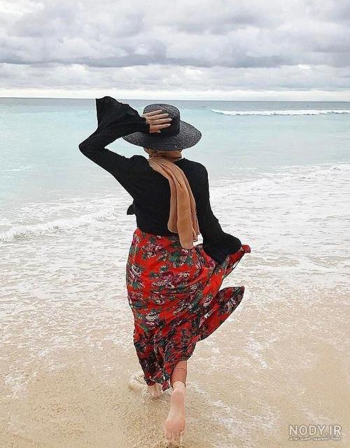 ژست عکس لب دریا اینستاگرام