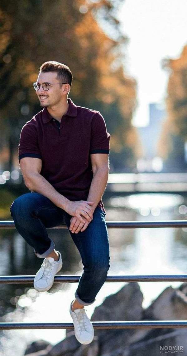  ژست عکس اسپرت فضای باز