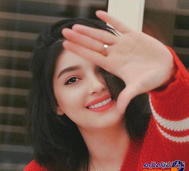 ژست عکاسی دخترانه شاخ