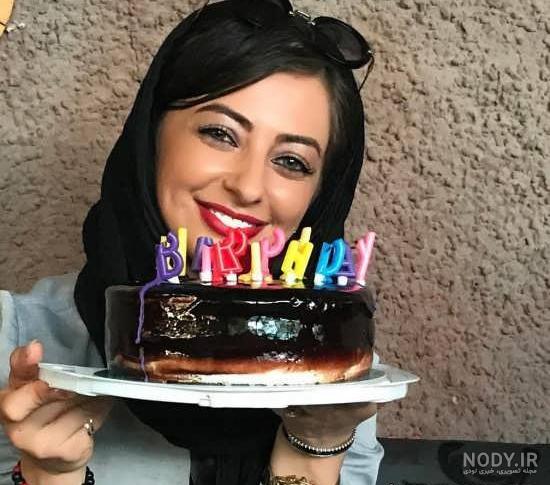 ژست عکس تولد دونفره در خانه ژست عکس تولد دونفره در خانه