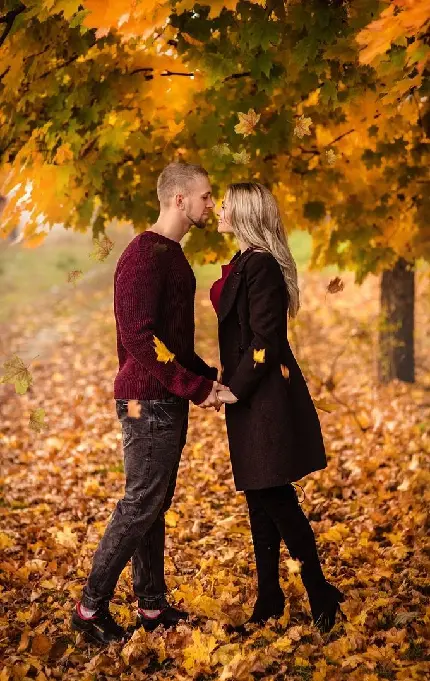 ژست عکس پاییزی با چتر ژست عکس پاییزی با چتر