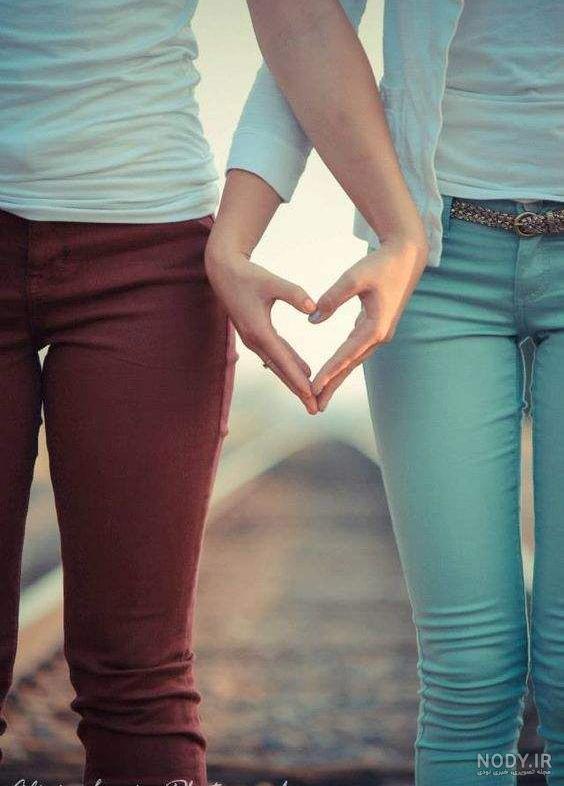 ژست عکس پسر بچه در طبیعت