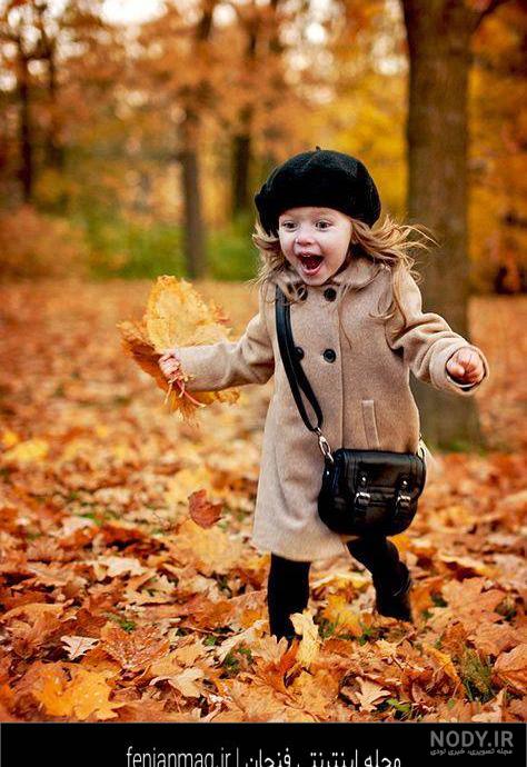 ژست عکس پسر بچه در طبیعت