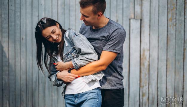 ژست عکس دونفره عاشقانه در طبیعت ژست عکس دونفره عاشقانه در طبیعت