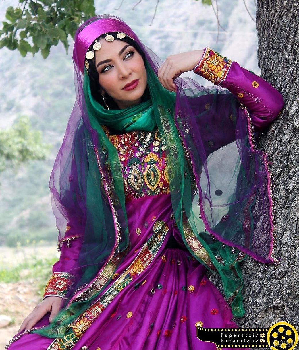 عکس ژست لباس محلی