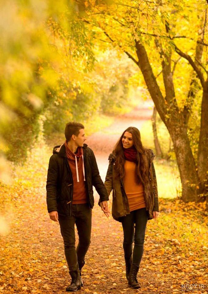 ژست عکس پاییزی دخترانه اینستاگرام
