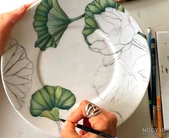 نقاشی روی بشقاب سفالی با گواش نقاشی روی بشقاب سفالی با گواش