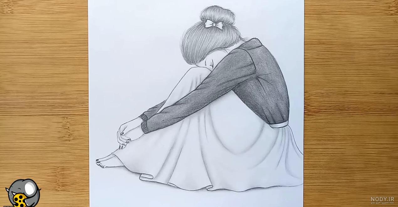 نقاشی دختر غمگین با مداد نقاشی دختر غمگین با مداد