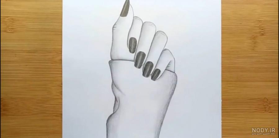 نقاشی دخترانه دست