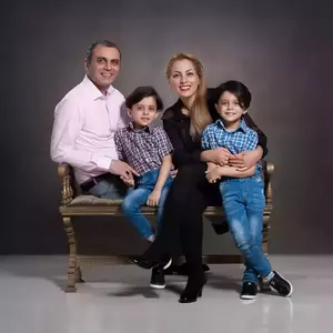 عکس آتلیه تولد خانوادگی عکس آتلیه تولد خانوادگی