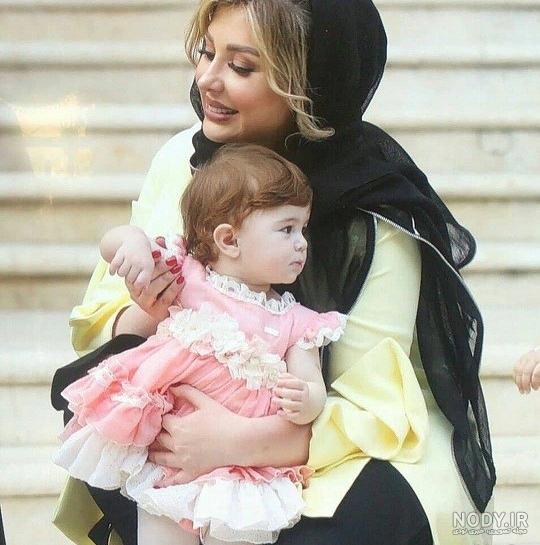 عکس آتلیه دختر بچه یک ساله عکس آتلیه دختر بچه یک ساله