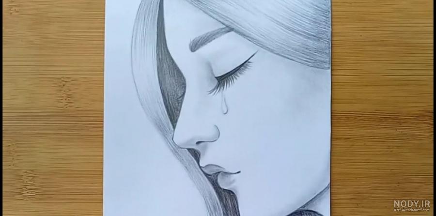 نقاشی چهره غمگین