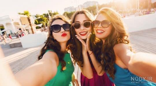 ژست عکس چهار نفره دوستانه ژست عکس چهار نفره دوستانه