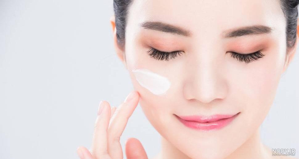 کرم آبرسان قوی پوست صورت خارجی کرم آبرسان قوی پوست صورت خارجی