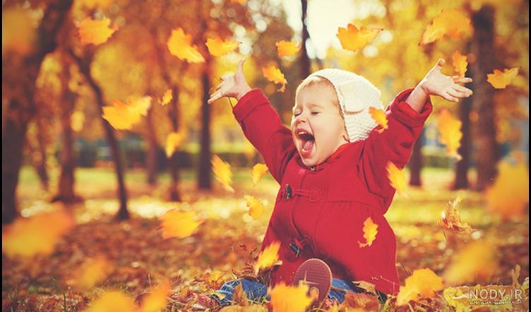 ژست عکس دختر بچه در آتلیه ژست عکس دختر بچه در آتلیه