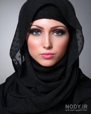 دختر زیبای چشم رنگی