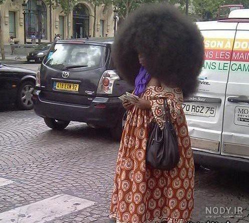 عکس سیاه پوست مرد خنده دار