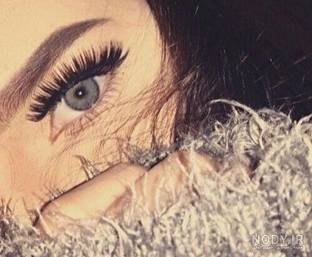عکس نیم رخ