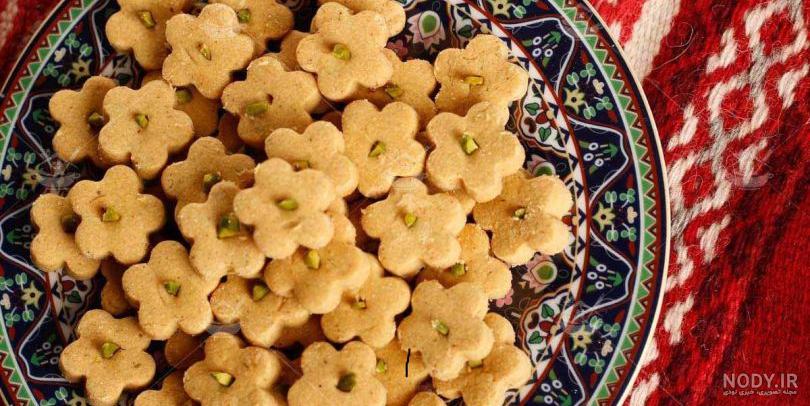 کیک با آرد نخودچی کیک با آرد نخودچی