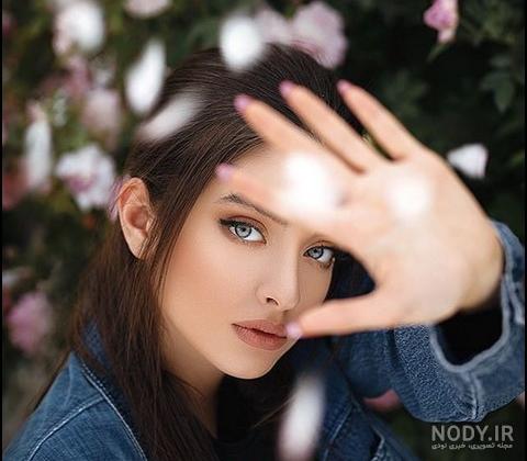 عکس دختر مو بلند در طبیعت عکس دختر مو بلند در طبیعت