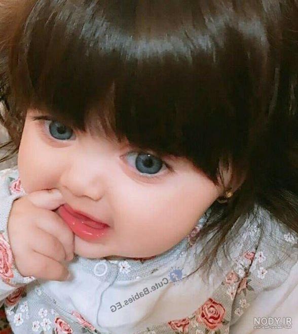 عکس دختر بچه چشم رنگی