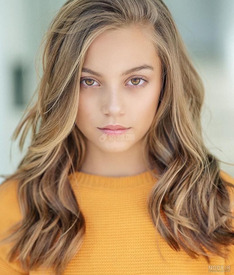 عکس دختر چشم آبی ایرانی با حجاب