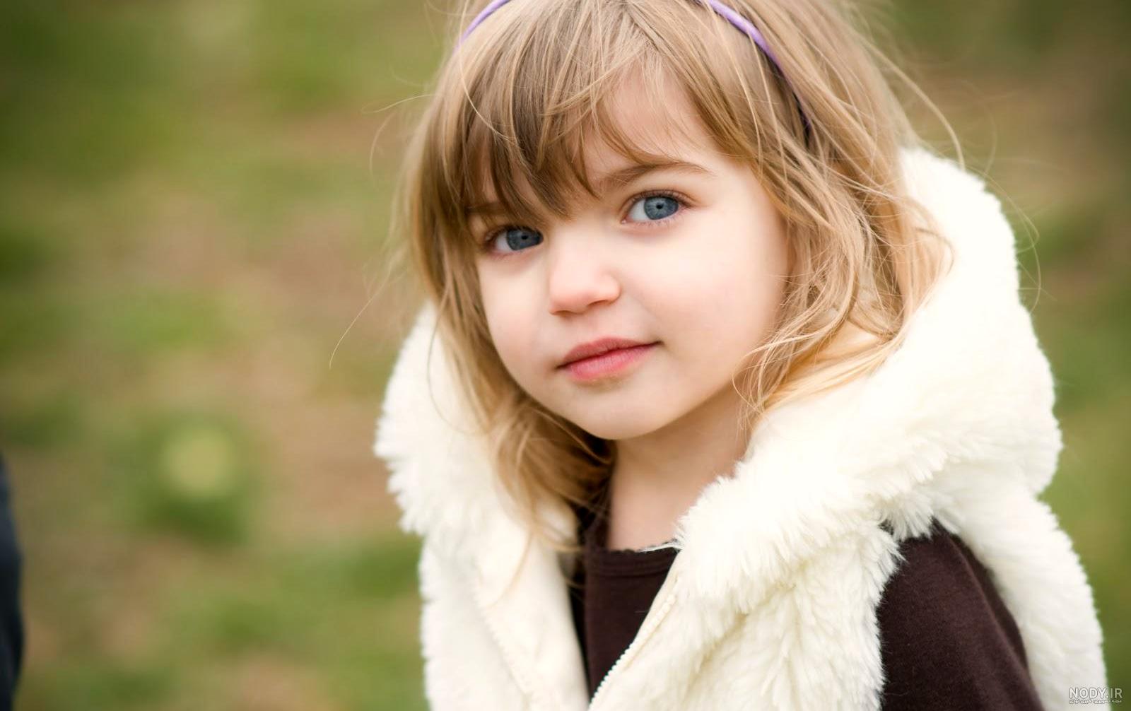 عکس خفن عکس دختر چشم آبی با موهای طلایی