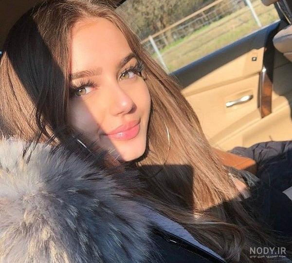 عکس خفن عکس دختر چشم آبی با موهای طلایی