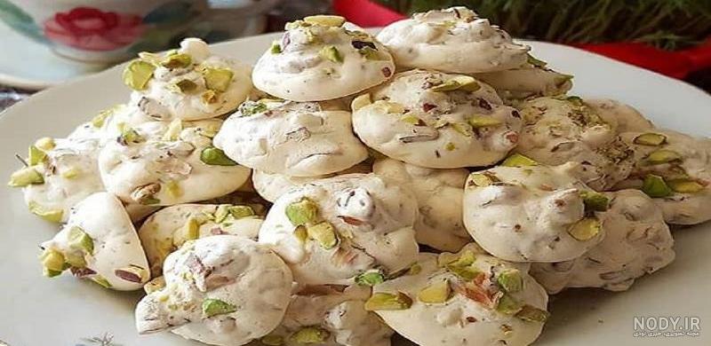 طرز تهیه شیرینی پفکی گردویی با پیمانه