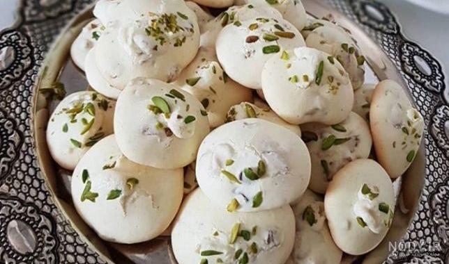 عکس شیرینی پفکی مرنگ