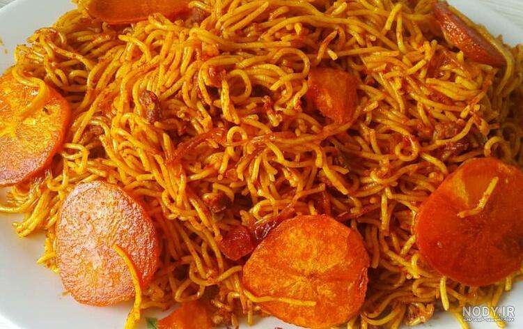 طرز تهیه ماکارونی ساده با مرغ