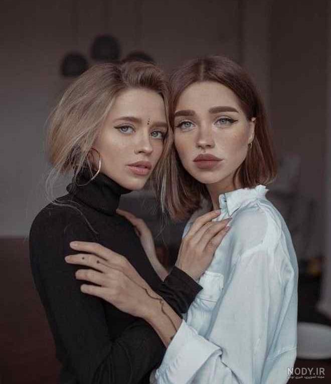 ژست عکس دخترانه دونفره در طبیعت ژست عکس دخترانه دونفره در طبیعت