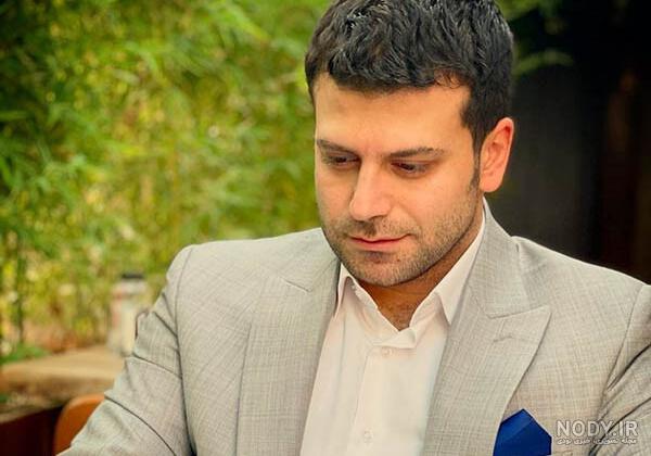 عکس روزبه حصاری و همسرش و فرزندش عکس روزبه حصاری و همسرش و فرزندش