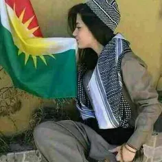 پرچم کردستان در مریوان