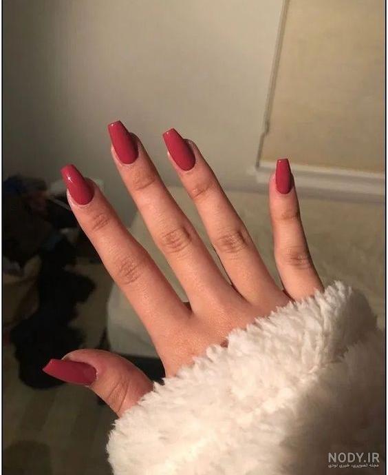 عکس ناخن لاک زده با گل عکس ناخن لاک زده با گل