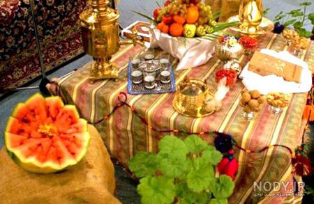 تزیین سفره شب یلدا روی زمین