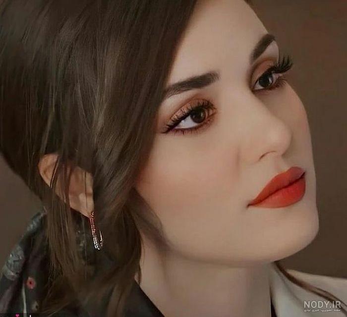 عکس نصف صورت برای پروفایل