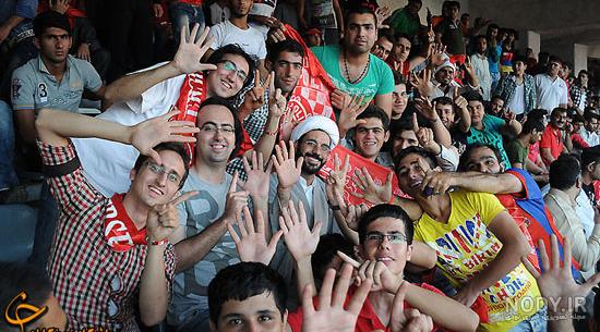 کامران تفتی استقلالی است یا پرسپولیسی کامران تفتی استقلالی است یا پرسپولیسی
