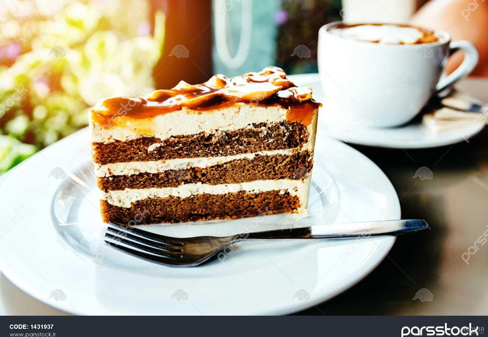 عکس کیک شکلاتی با قهوه عکس کیک شکلاتی با قهوه